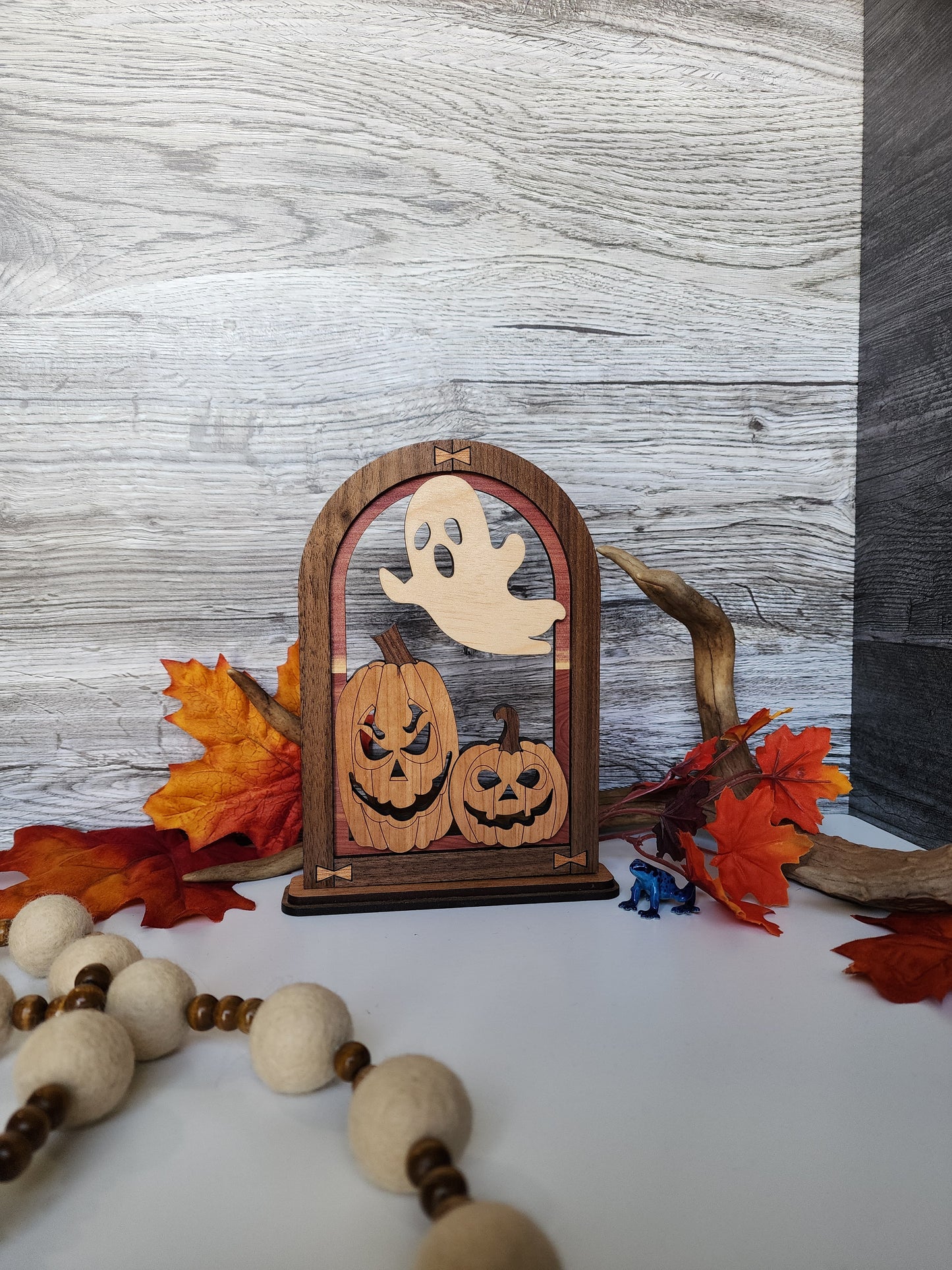 Ghost and Jack-o'-lantern Arch